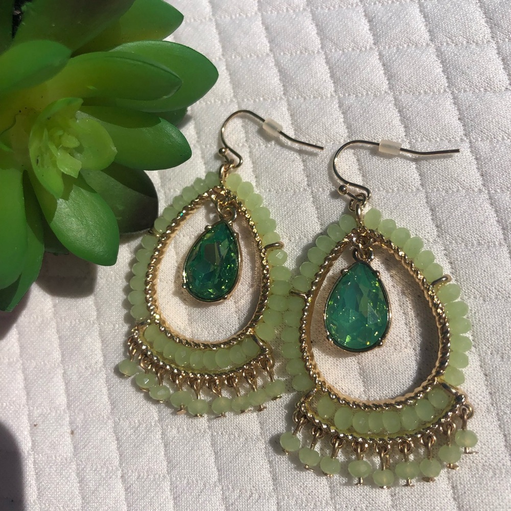 Beautiful Drop Lightweight Statement Piece Earrin… - image 8